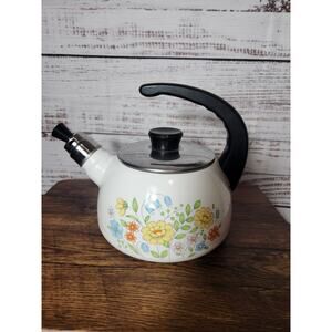 Finland Kaarna enamel Vintage Teapot in a Floral Bouquet